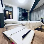 Apartamento Tsekhova 1 Street