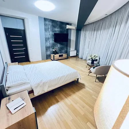 Апартаменти Tsekhova 1 Street *