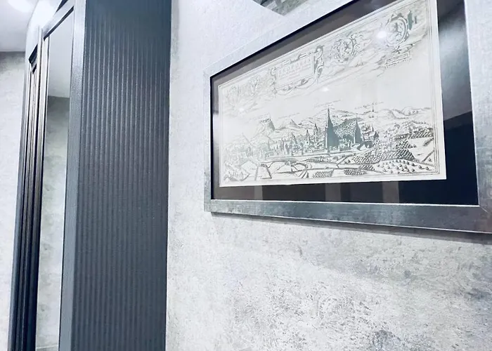 Tsekhova 1 Street * Львов