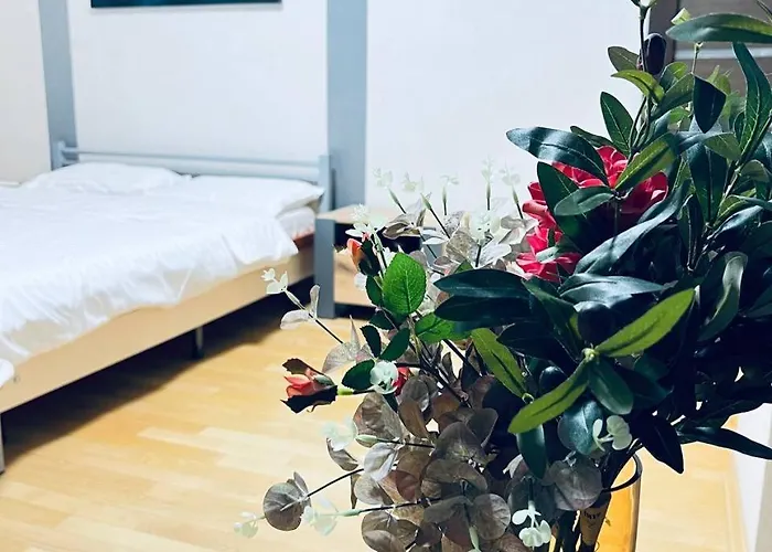 Tsekhova 1 Street Апартаменты *