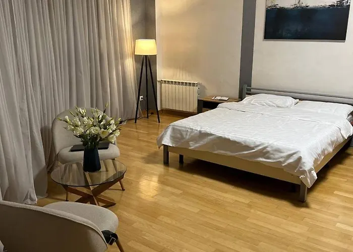 Tsekhova 1 Street Апартаменты