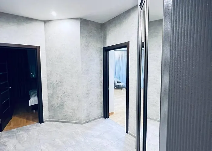 Tsekhova 1 Street Apartamento