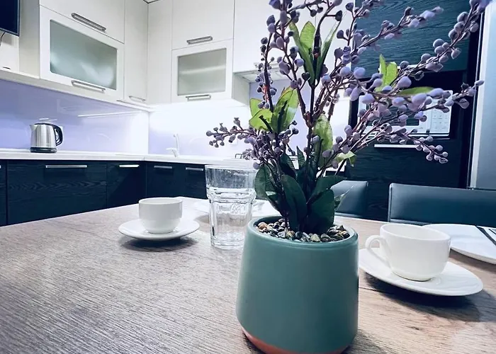 Tsekhova 1 Street Apartamento Leópolis